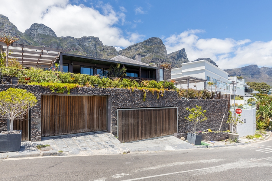 12 Bedroom Property for Sale in Camps Bay Western Cape